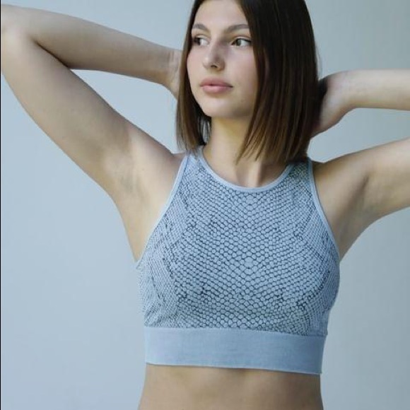 Workout Set Snake Skin Tank and Leggings - Picture 8 of 8